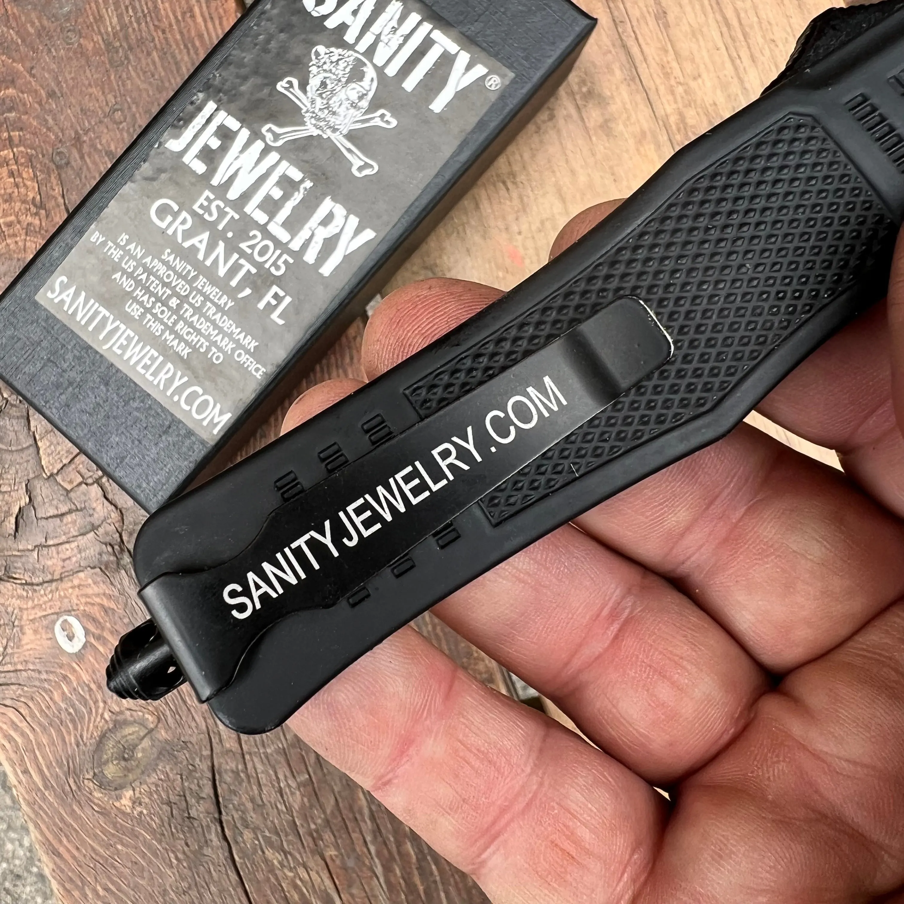 7” Frank Nitti - Double Sided Skull Serrated - Small - SPUNDS
