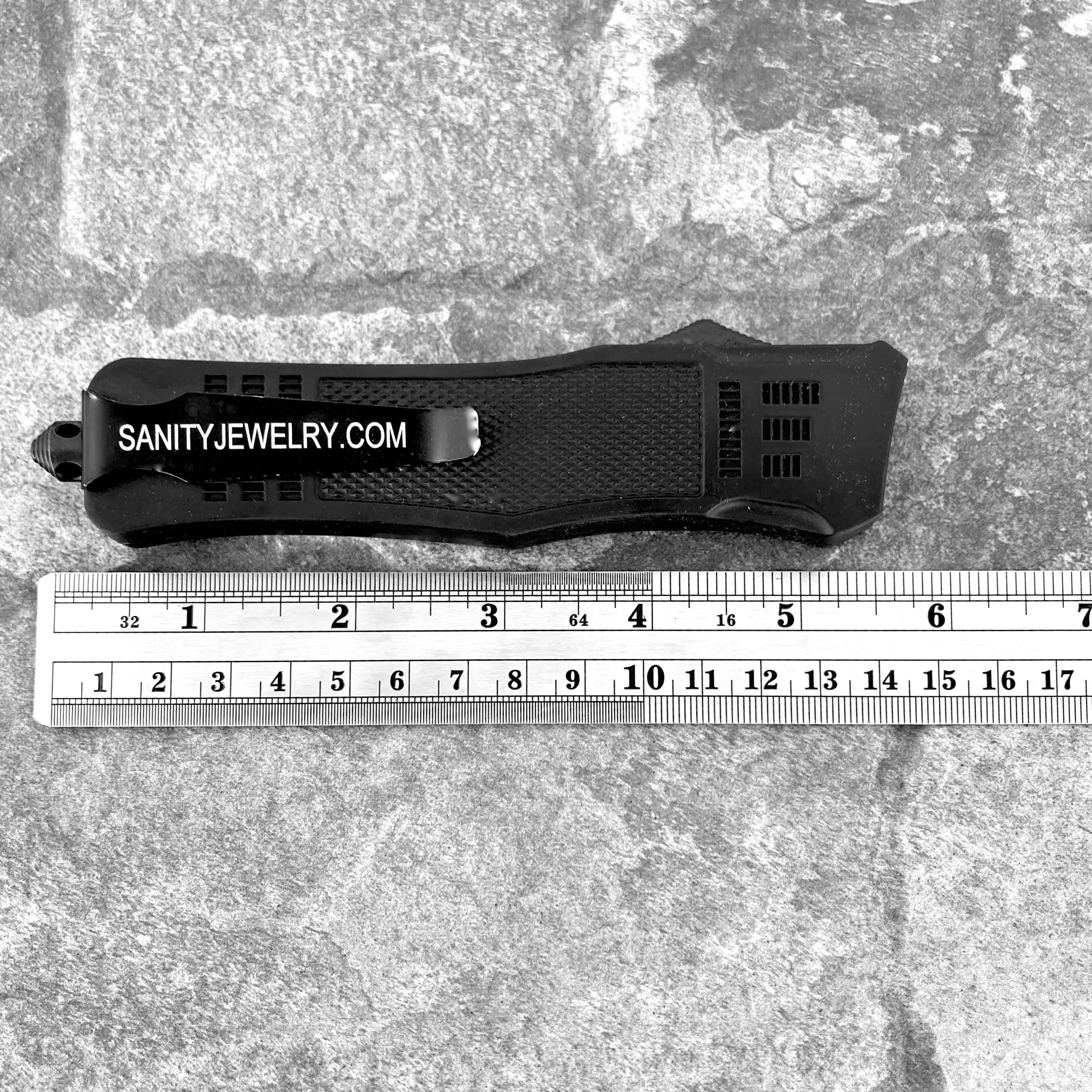 9.5” Frank Nitti - Tanto Skull Serrated - Large - LPUNTS