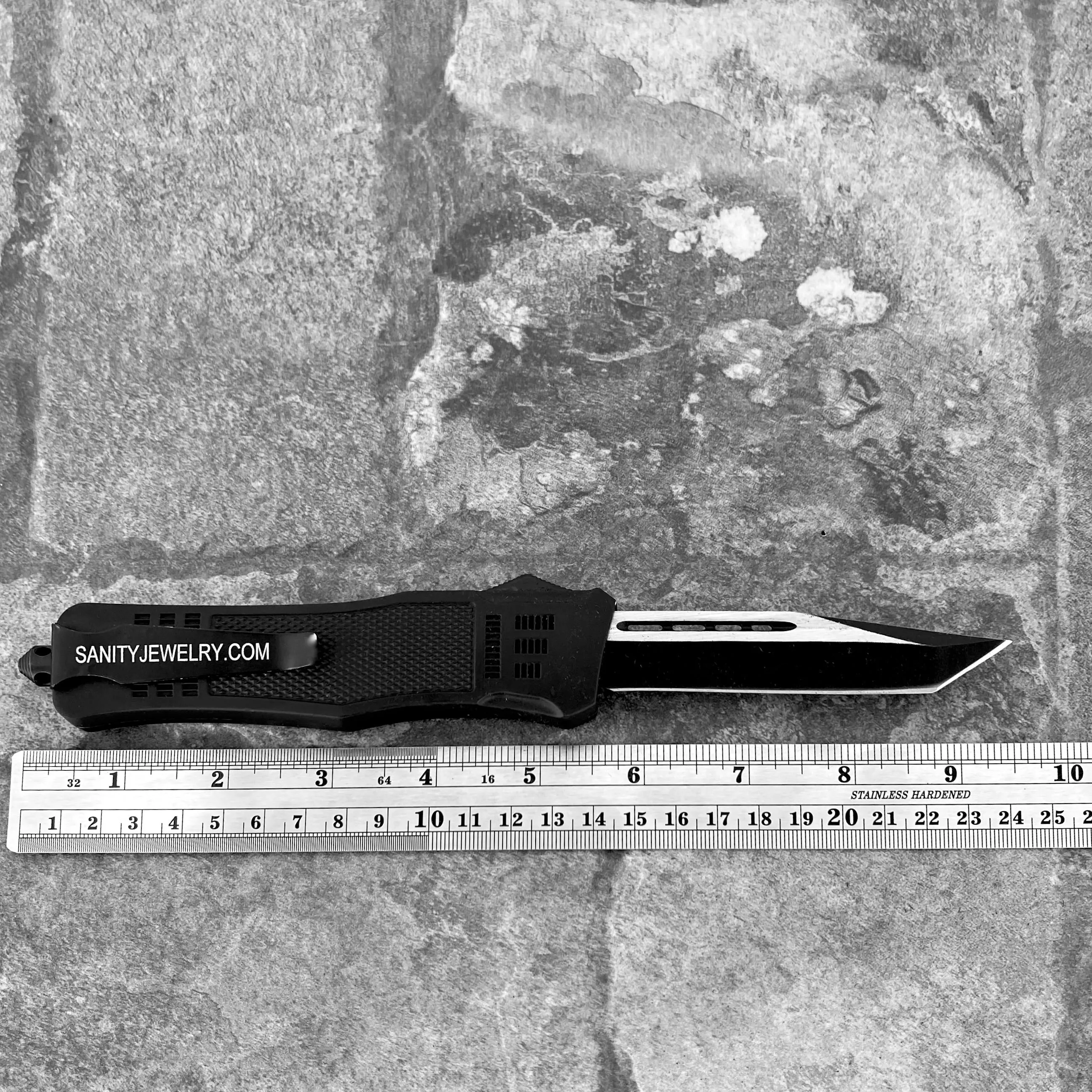 9.5” Frank Nitti - Tanto Skull Serrated - Large - LPUNTS