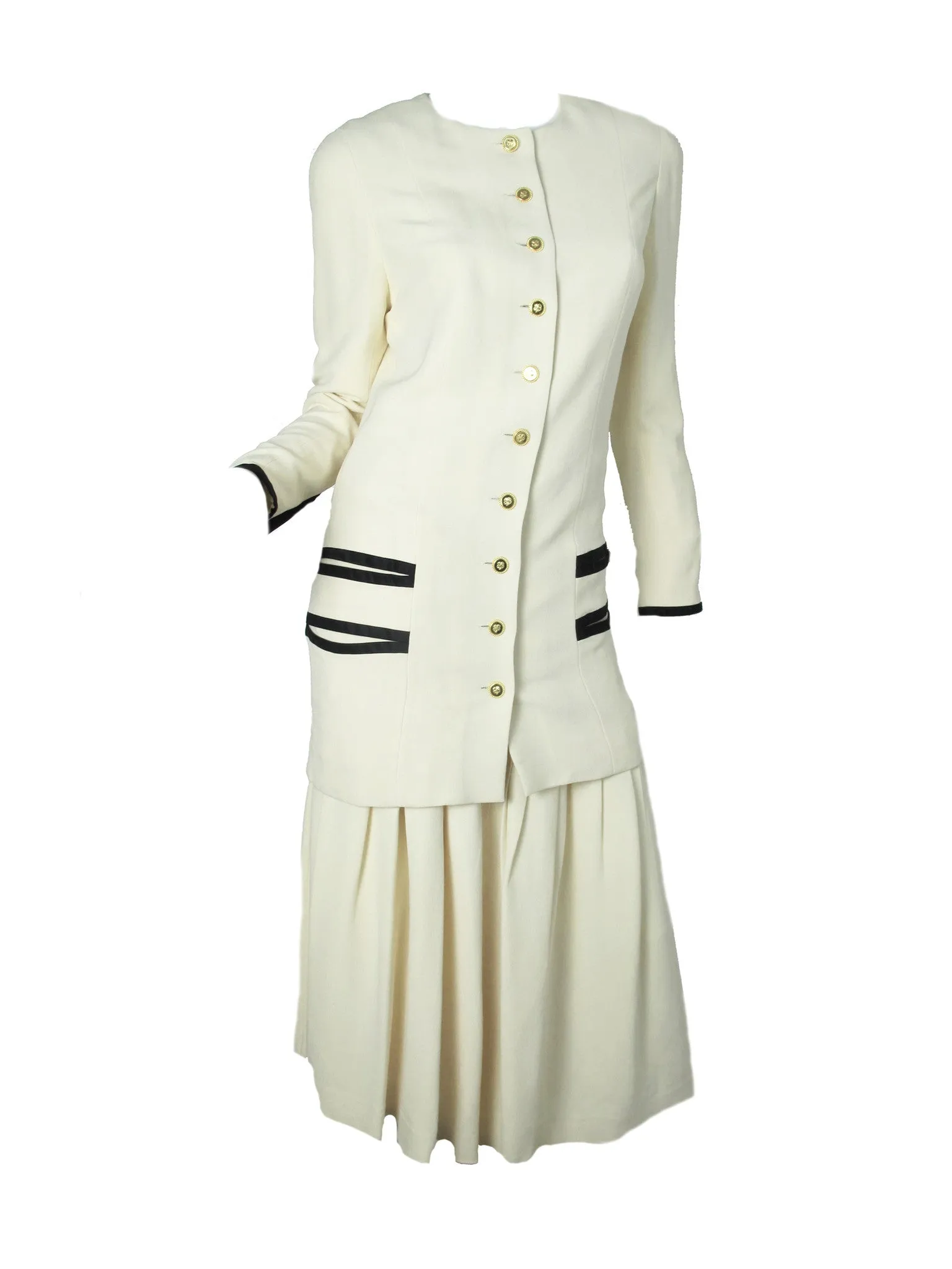 CHANEL Suit