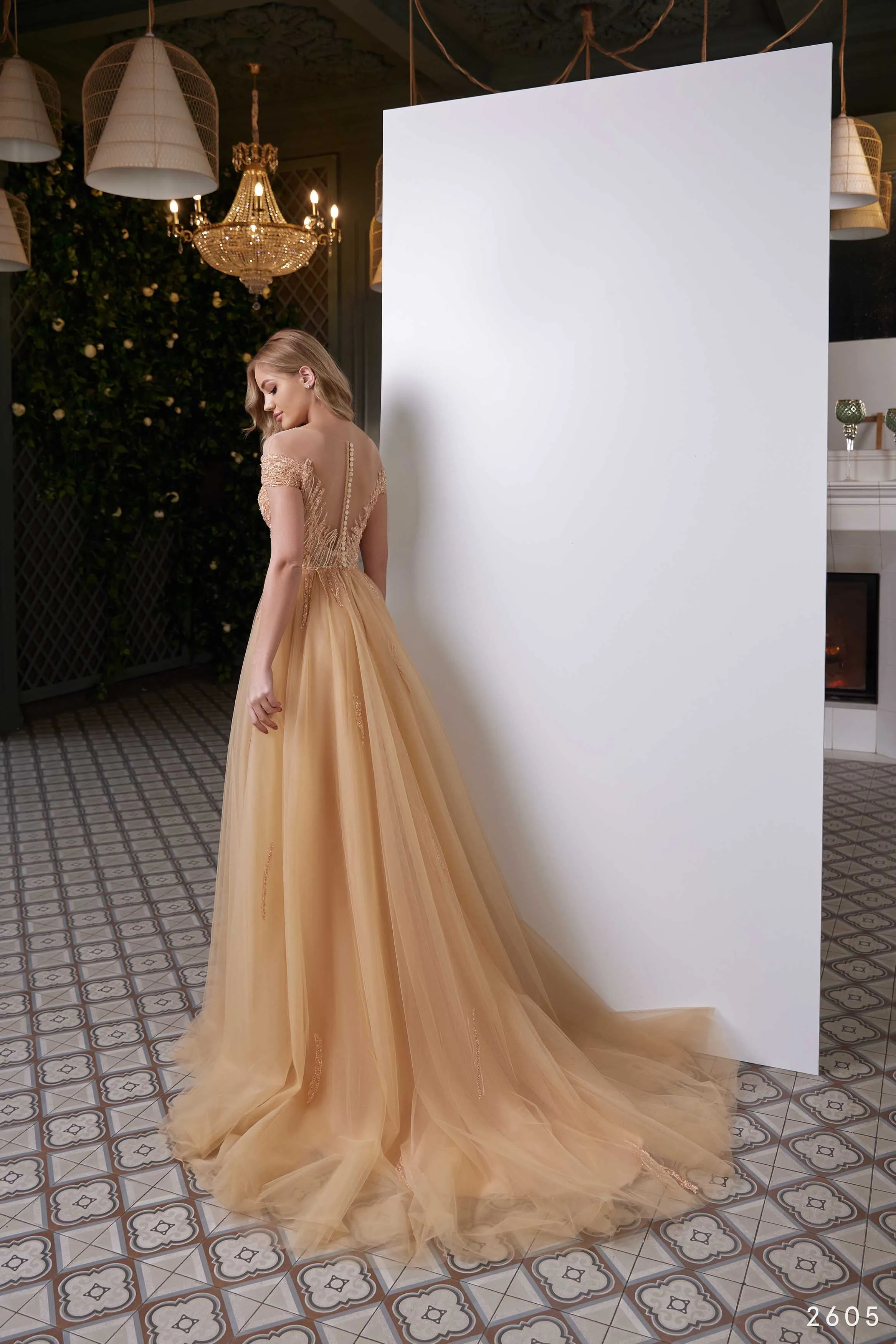 Classy Bridesmaid Dress in Beaded Tulle Ball Gown for Weddings