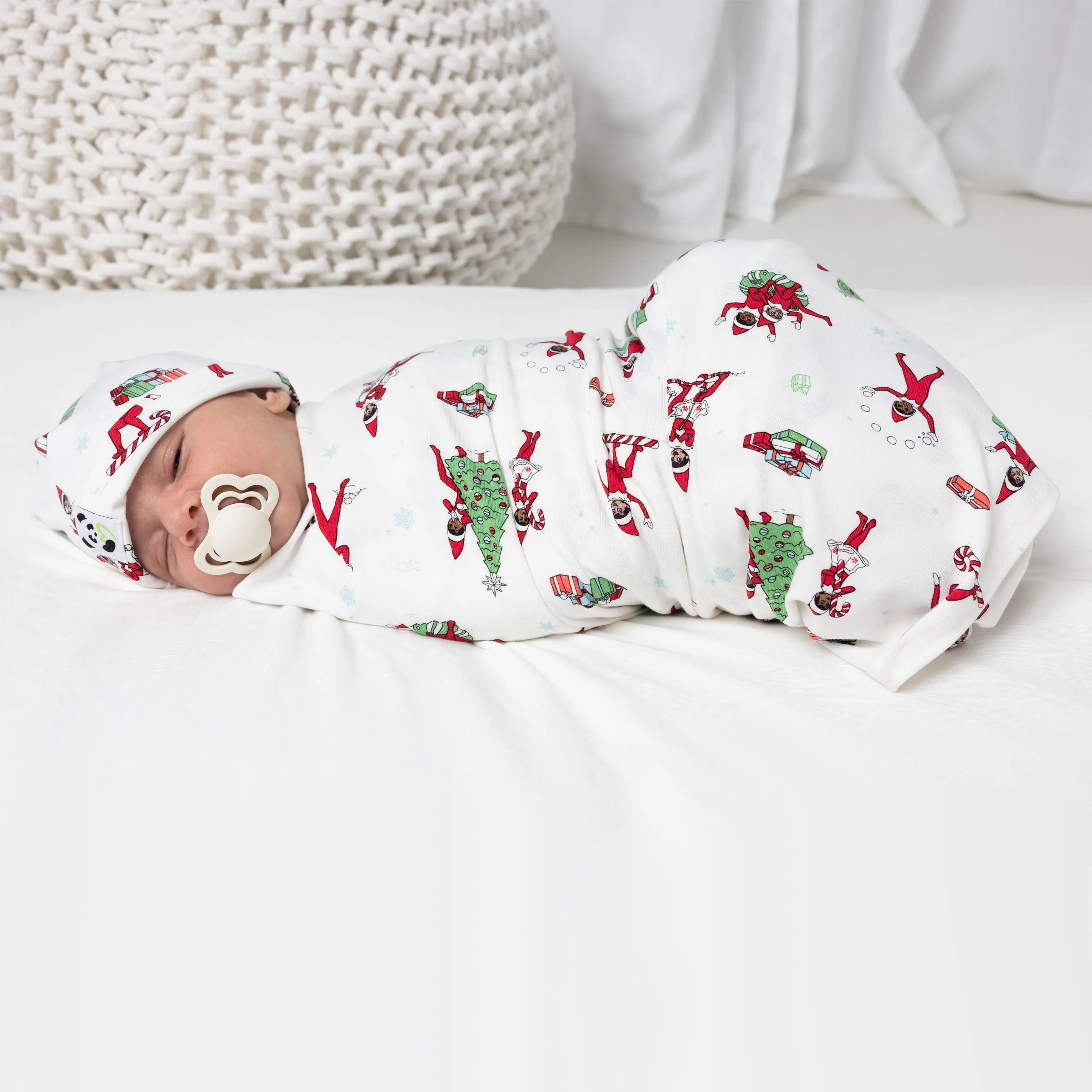 The Elf On The Shelf Bamboo Swaddle & Beanie Set