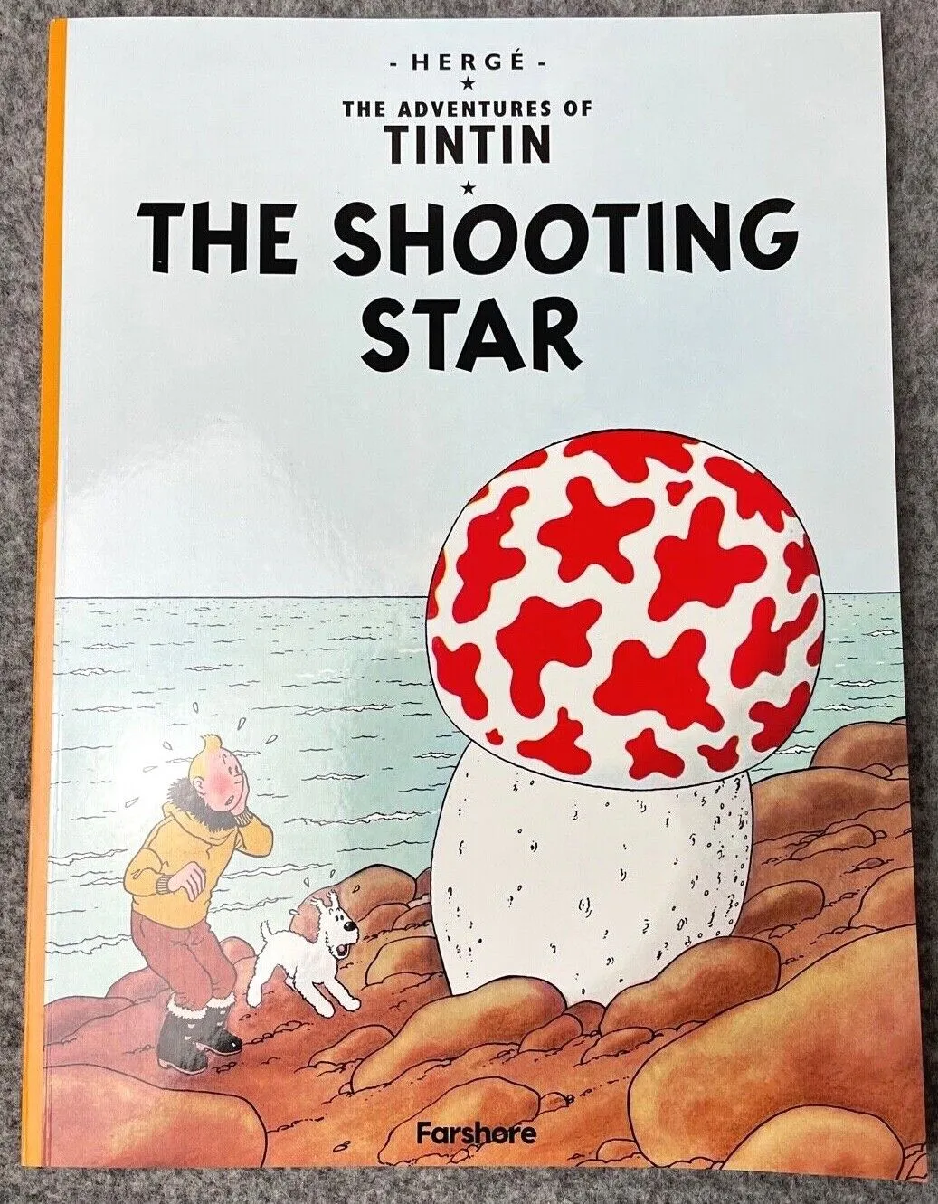 The Shooting Star - Tintin Farshore 2000s UK Edition Book Paperback Herge